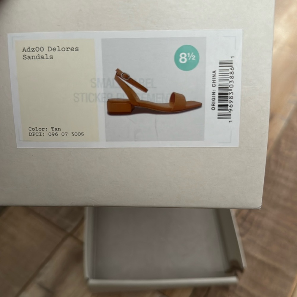 Women’s sandals